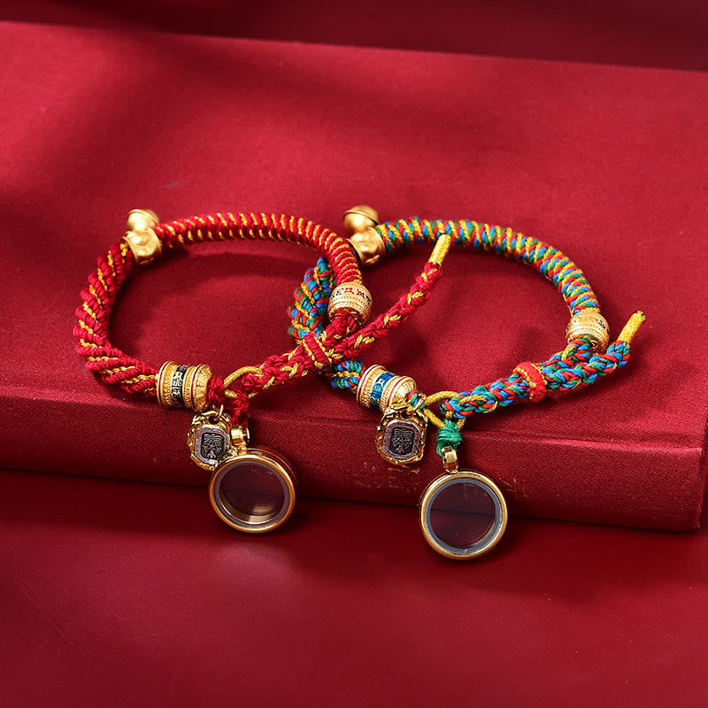 Tibetan Bracelet Om Mani Padme Hum with Zakiram Amulet
