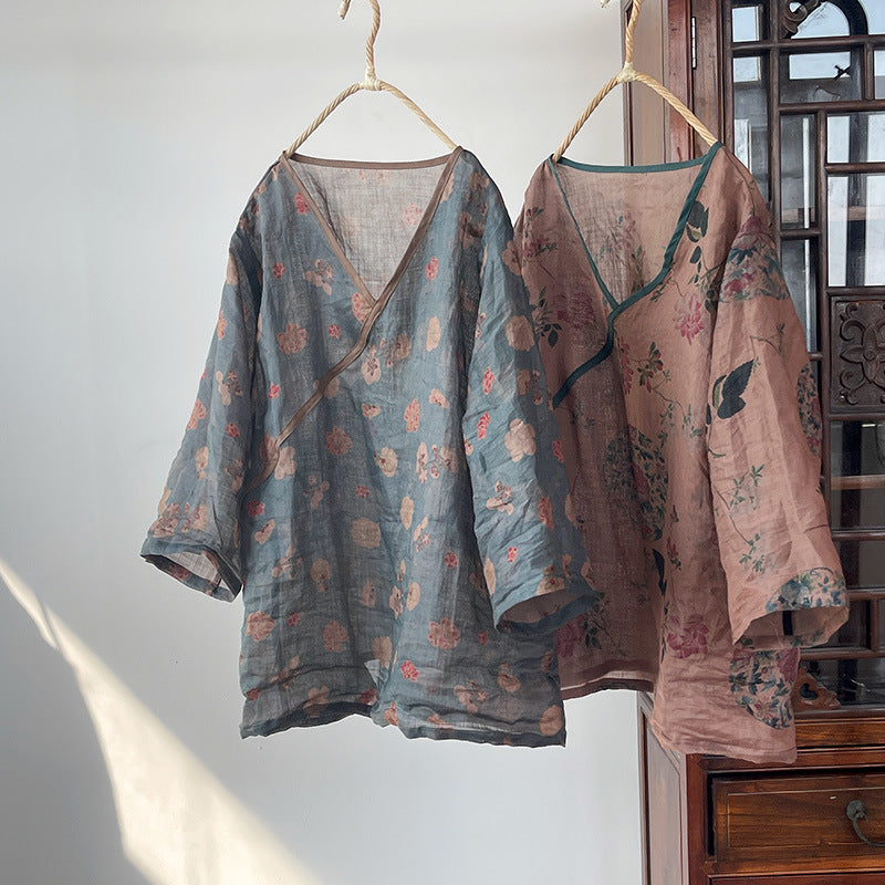 Blusa cruzada con estampado floral vintage