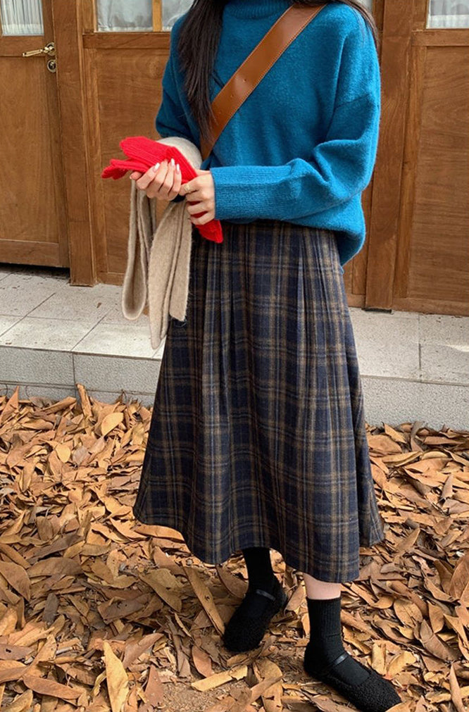 Falda midi de cuadros vintage