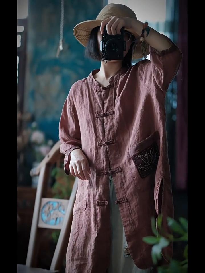 Abrigo de lino bordado con loto vintage