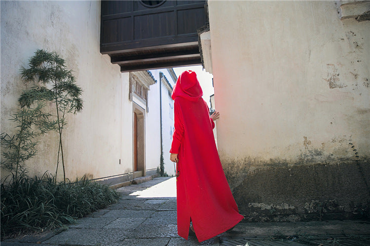 Vestido midi de lino con capucha