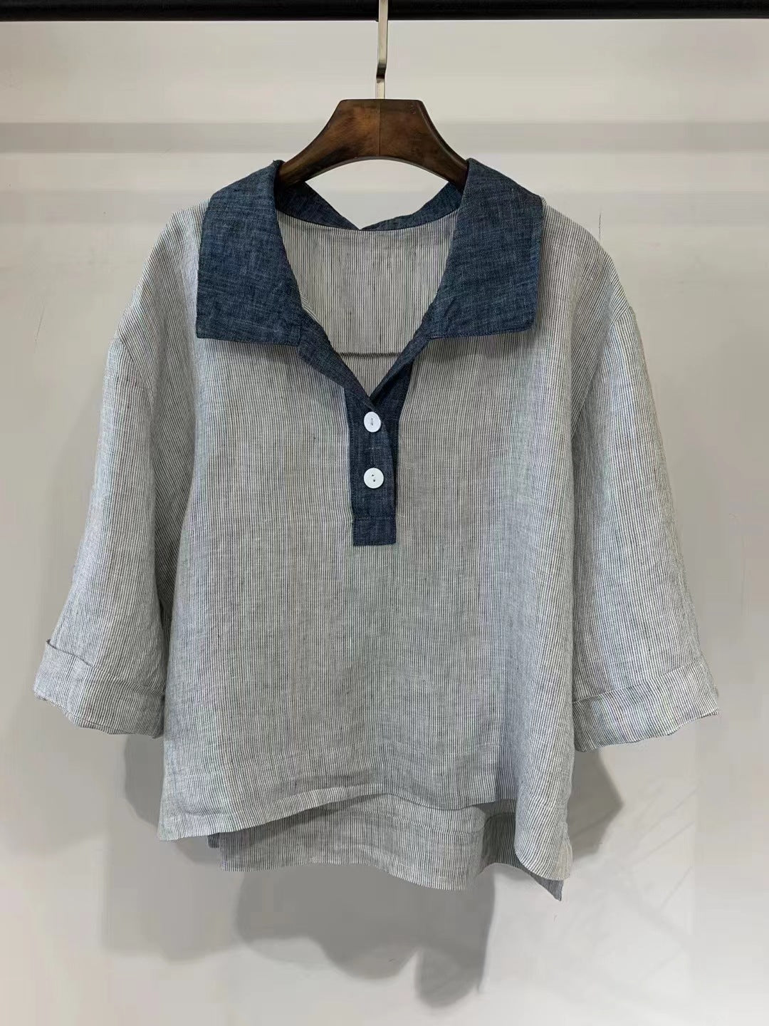 Blusa de lino estilo polo vintage