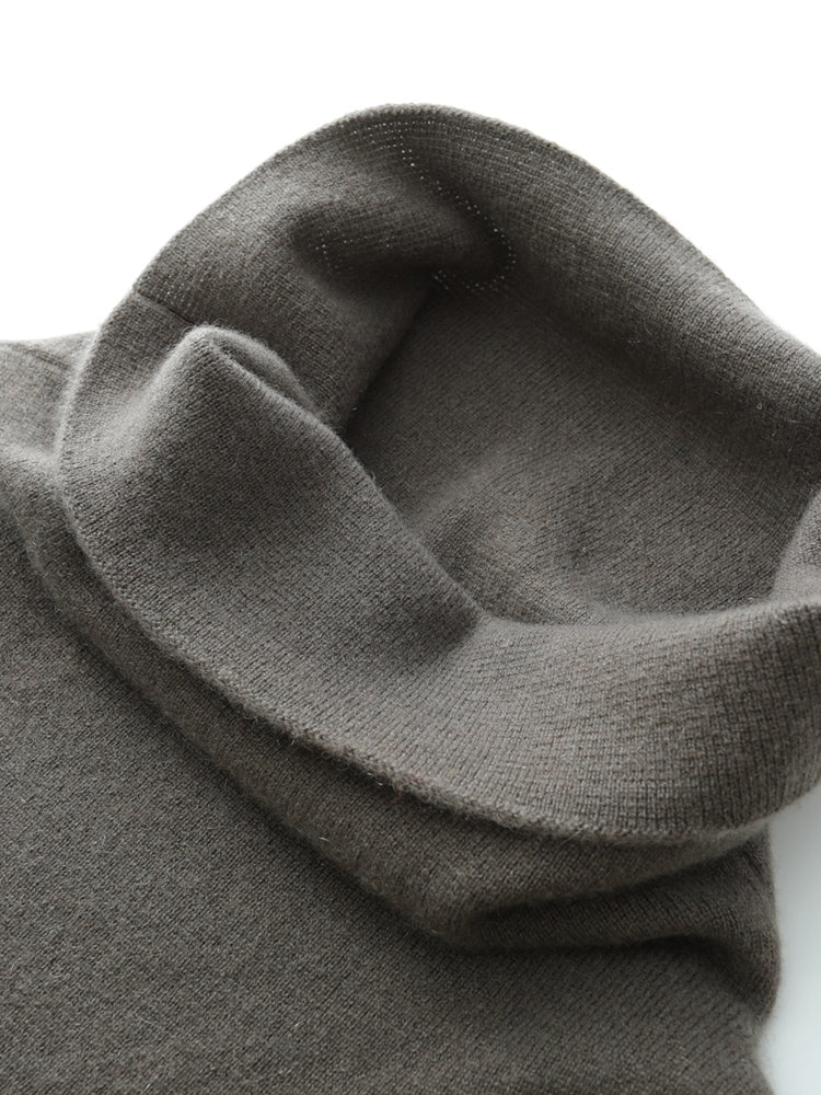 Elegante blusa de punto con cuello alto