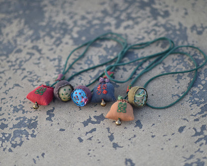 Collar vintage de lino puro hecho a mano 