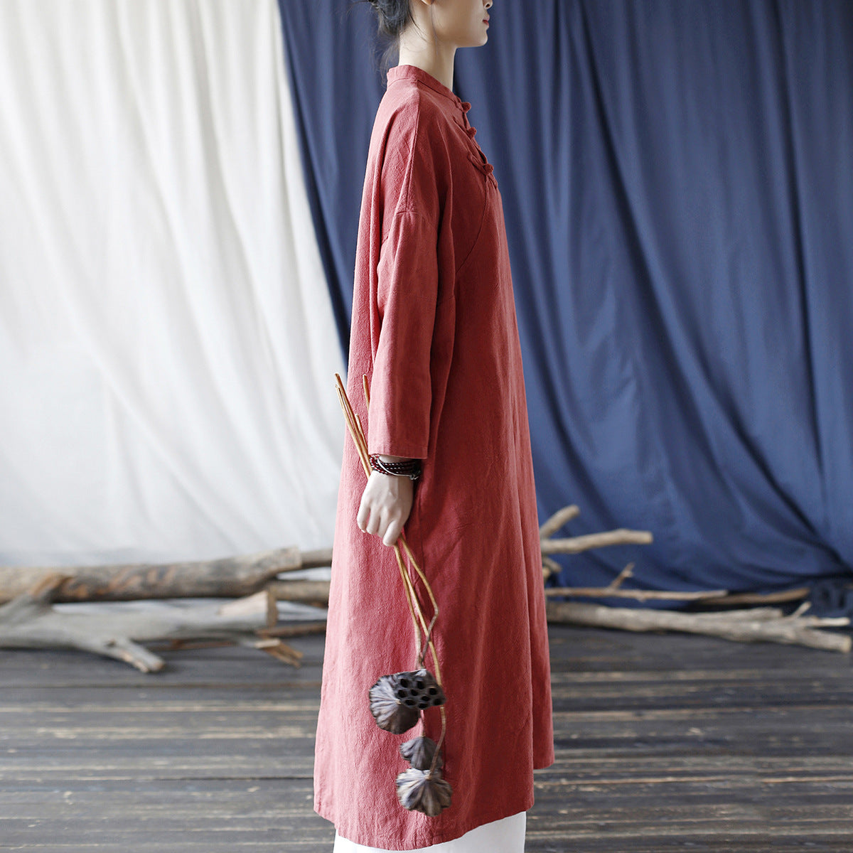 Vestido túnica extragrande con botones de ramio