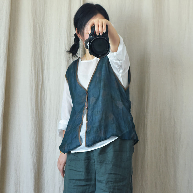 Chaleco floral de ramio con cuello en V