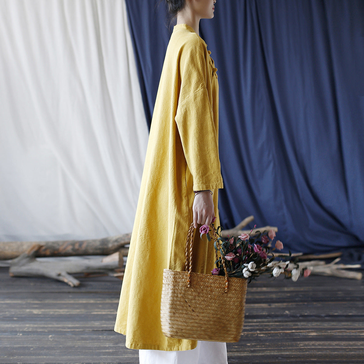 Vestido túnica extragrande con botones de ramio