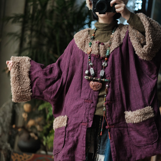 Chaqueta vintage acolchada de lino y algodón con ribete de piel sintética y botones extragrandes.