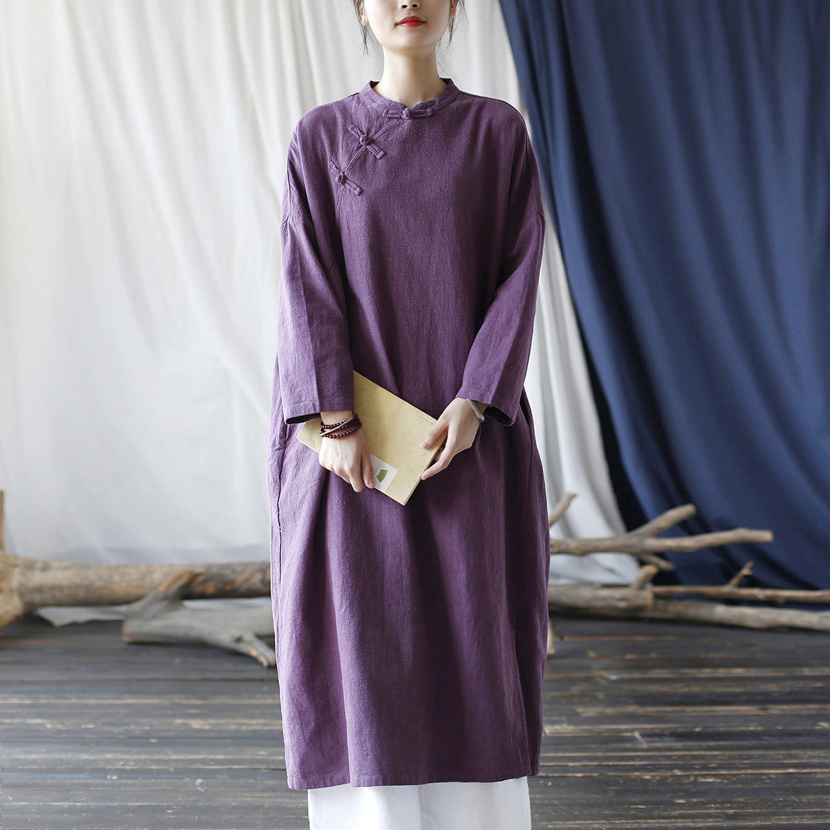 Vestido túnica extragrande con botones de ramio