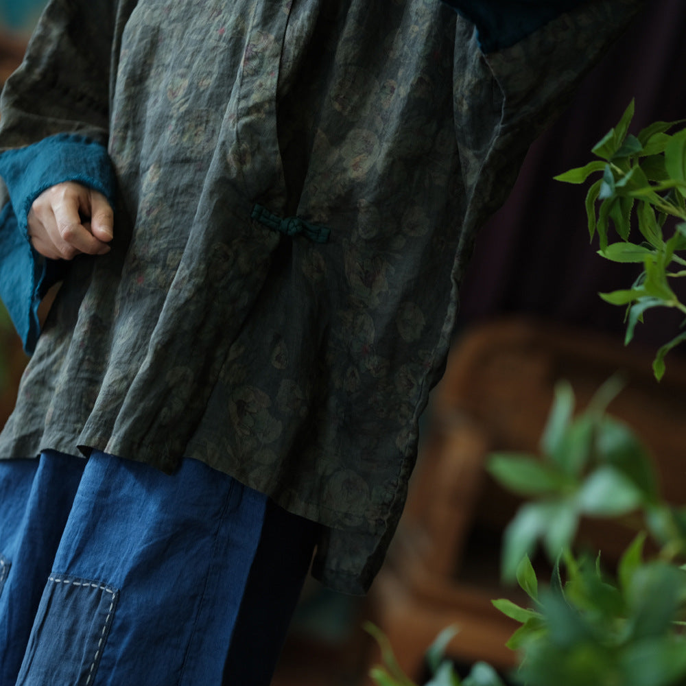Blusa vintage con cruces forestales