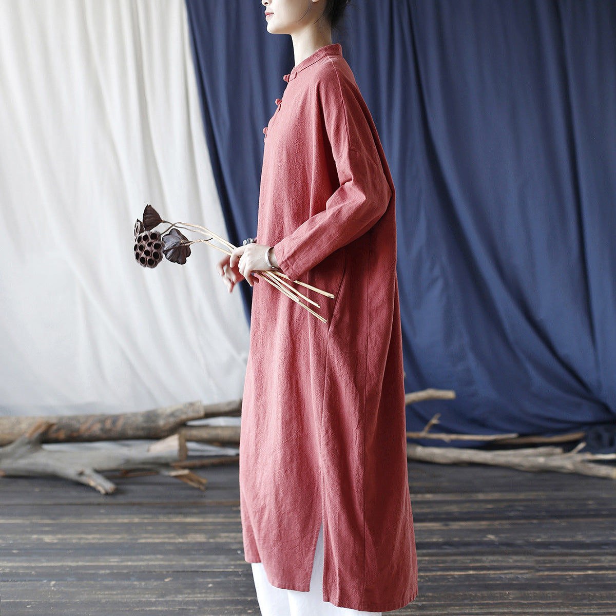 Vestido túnica extragrande con botones de ramio