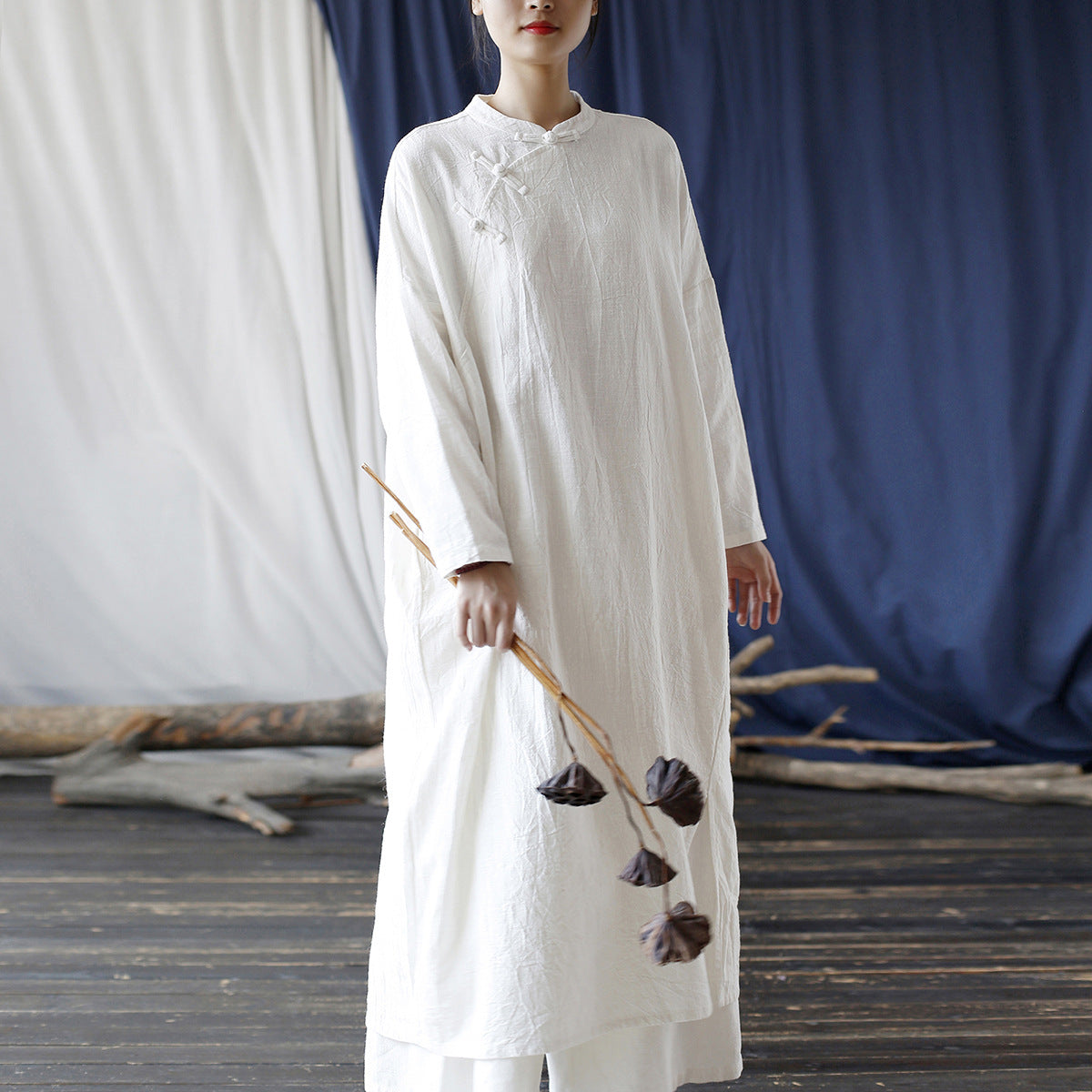 Vestido túnica extragrande con botones de ramio