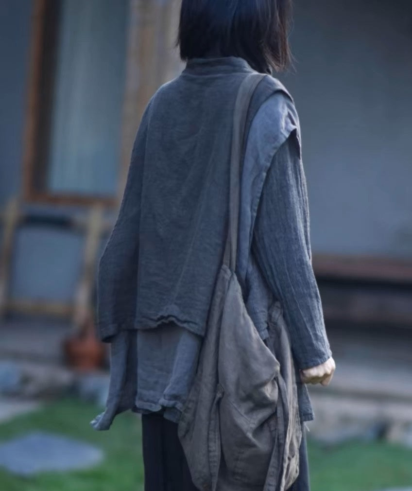 Chaleco de lino con bolsillos en capas