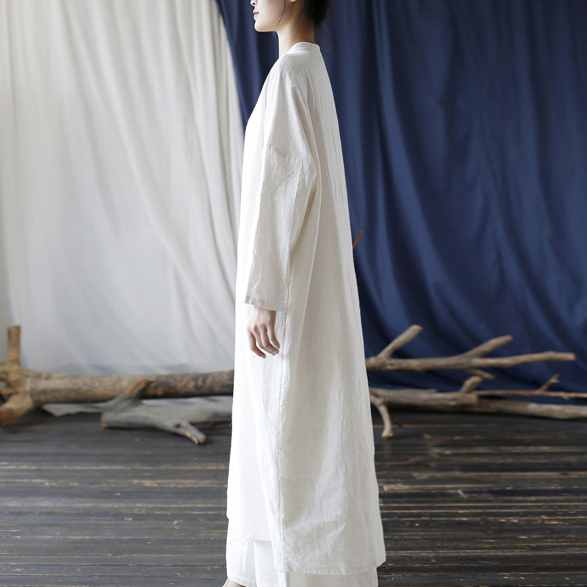 Vestido túnica extragrande con botones de ramio