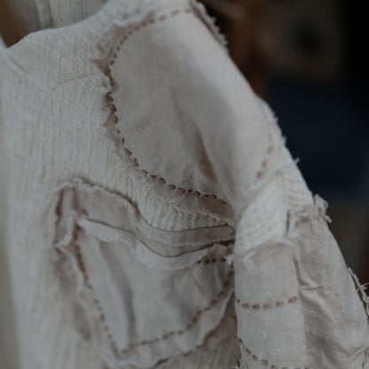 Blusa vintage de ramio bordada