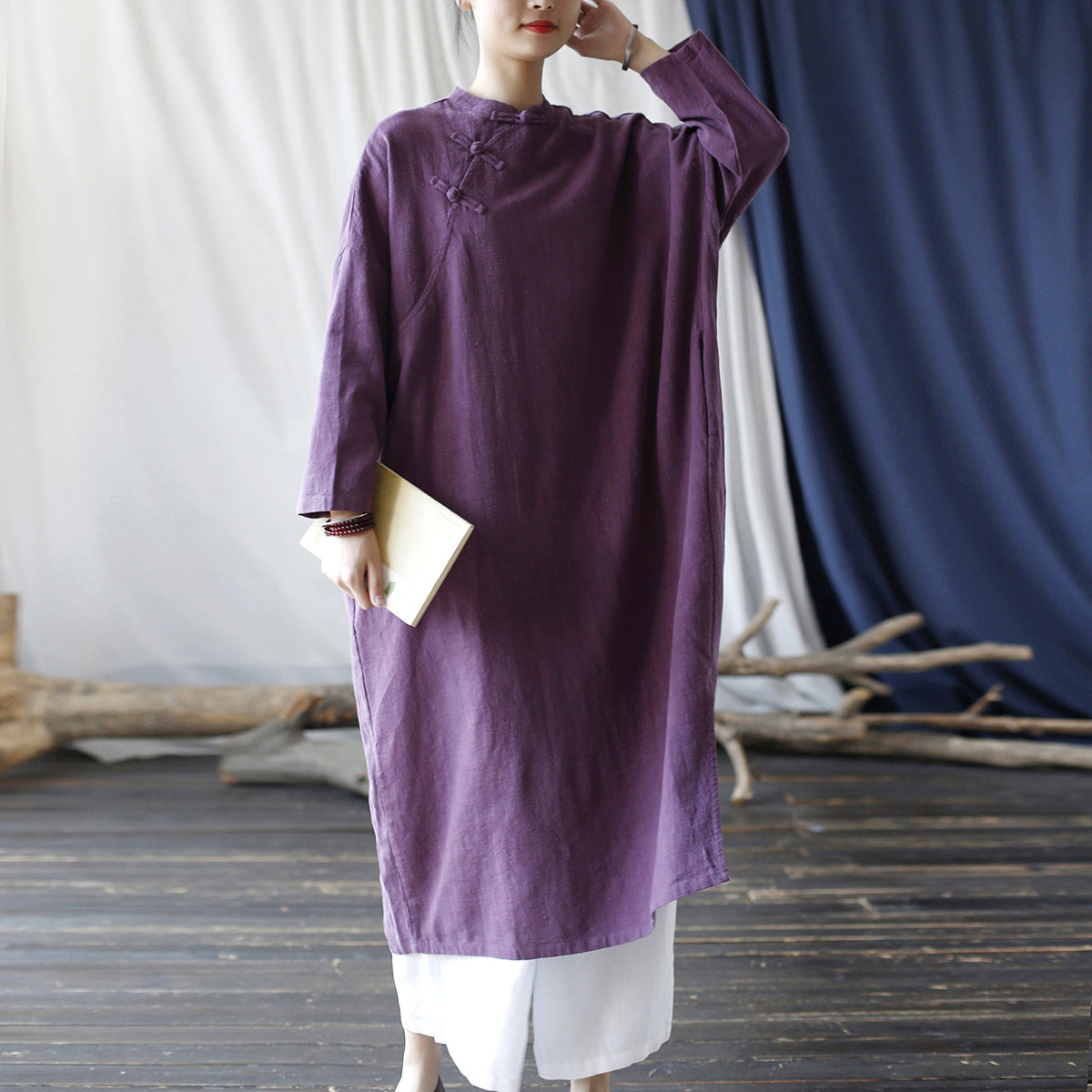 Vestido túnica extragrande con botones de ramio