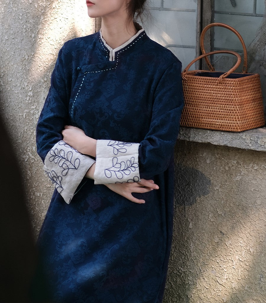 Vestido túnica con bordado de eucalipto