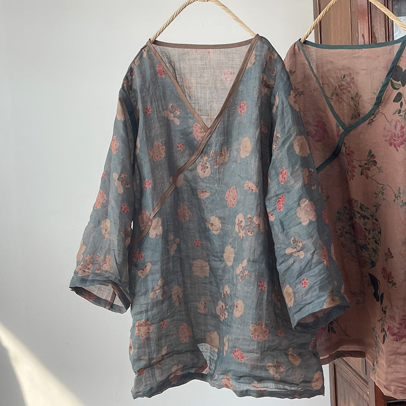 Blusa cruzada con estampado floral vintage