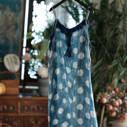 Vestido de verano de lino azul celeste con lunares