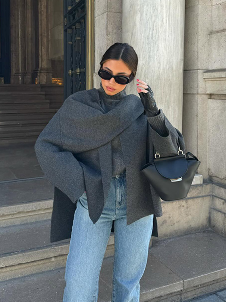 Abrigo corto estilo capa Vivian