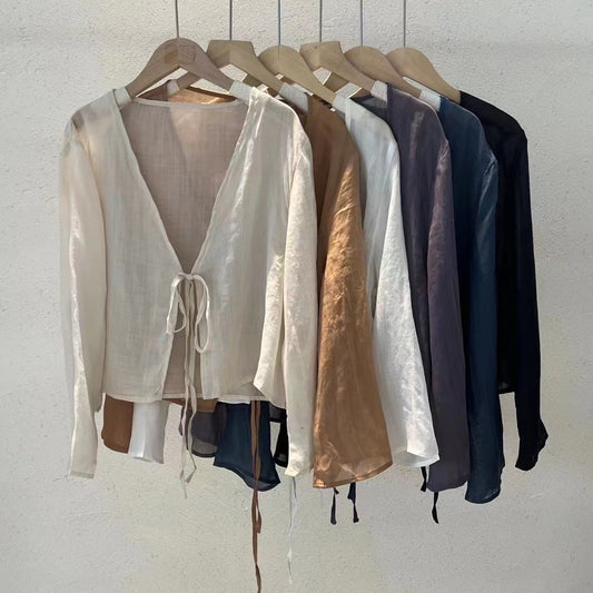 Blusa de lino con lazo Rami