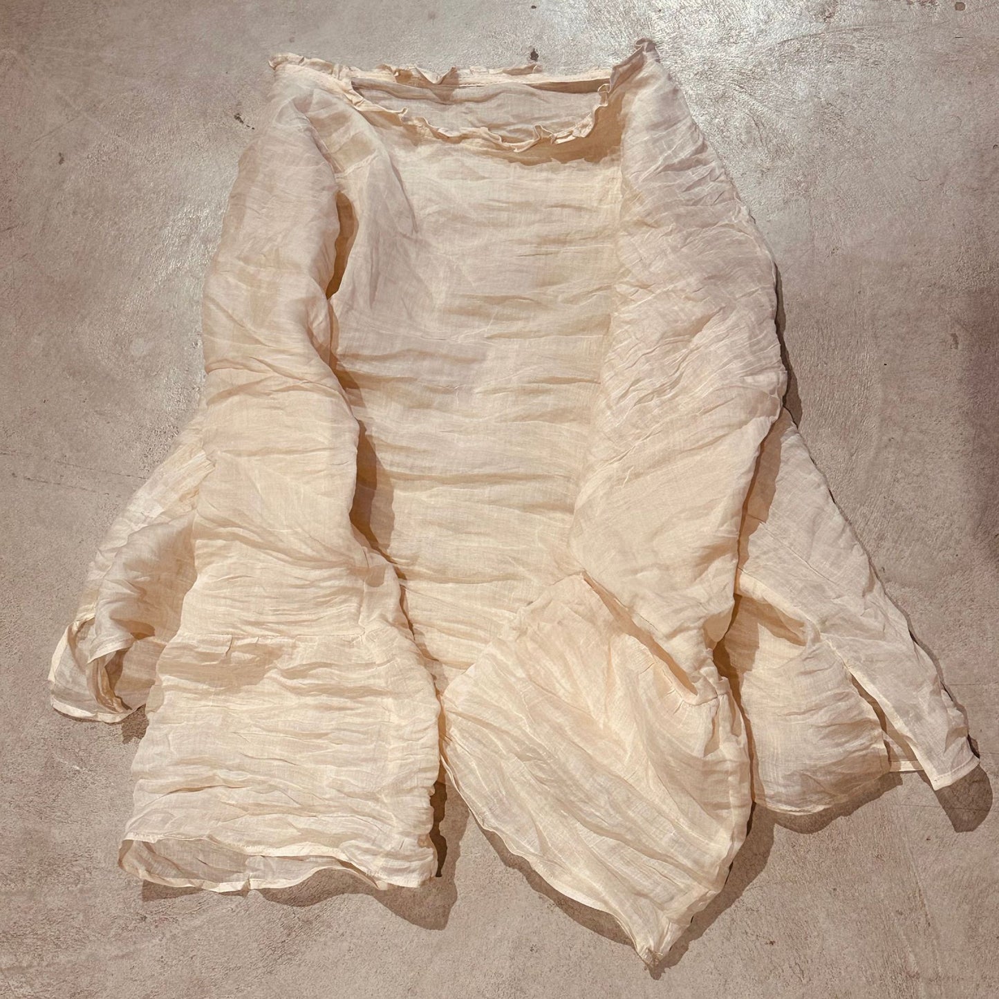 Blusa con volantes Rami