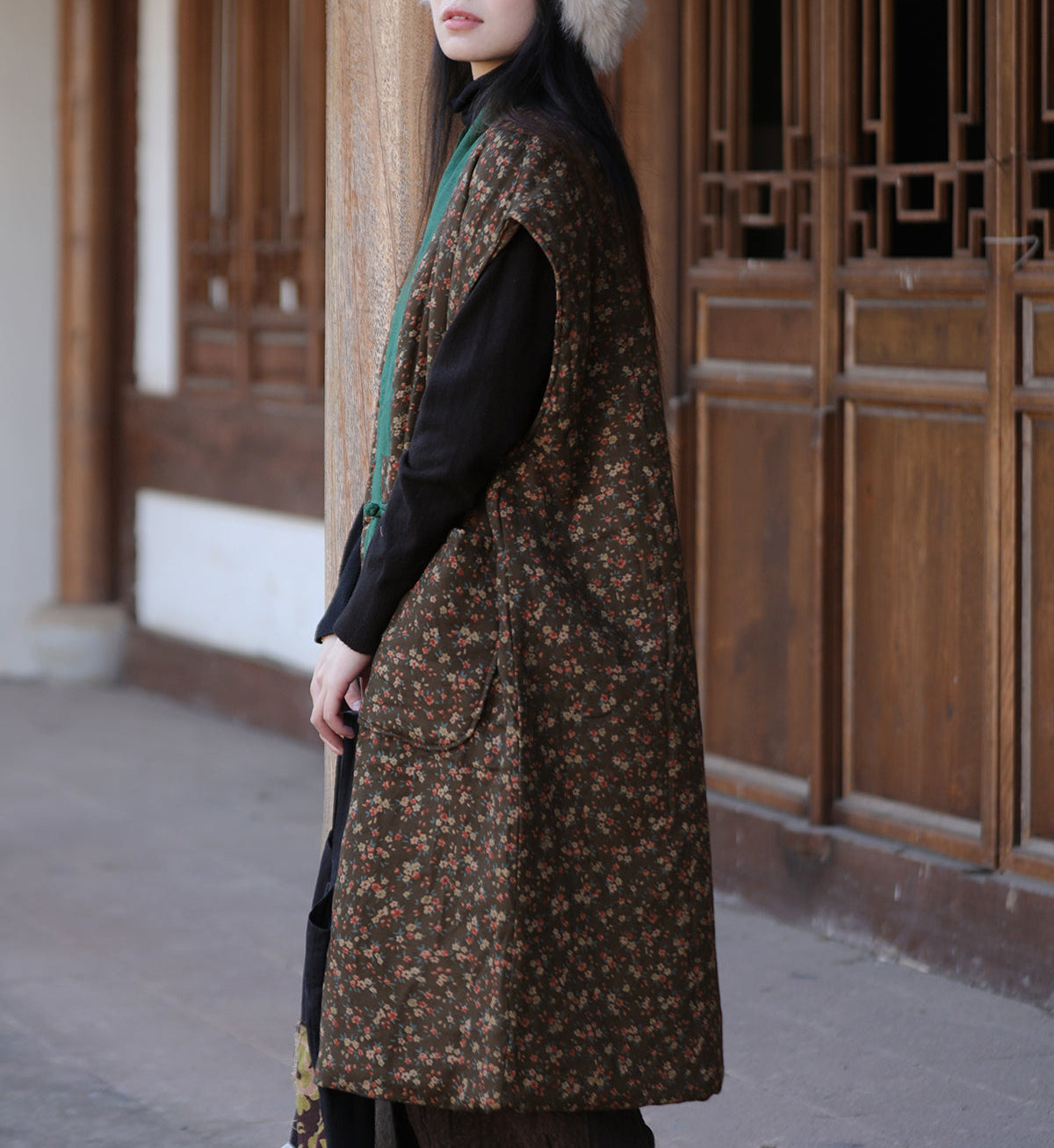 Chaleco étnico retro de algodón acolchado, sin mangas y forrado de seda.