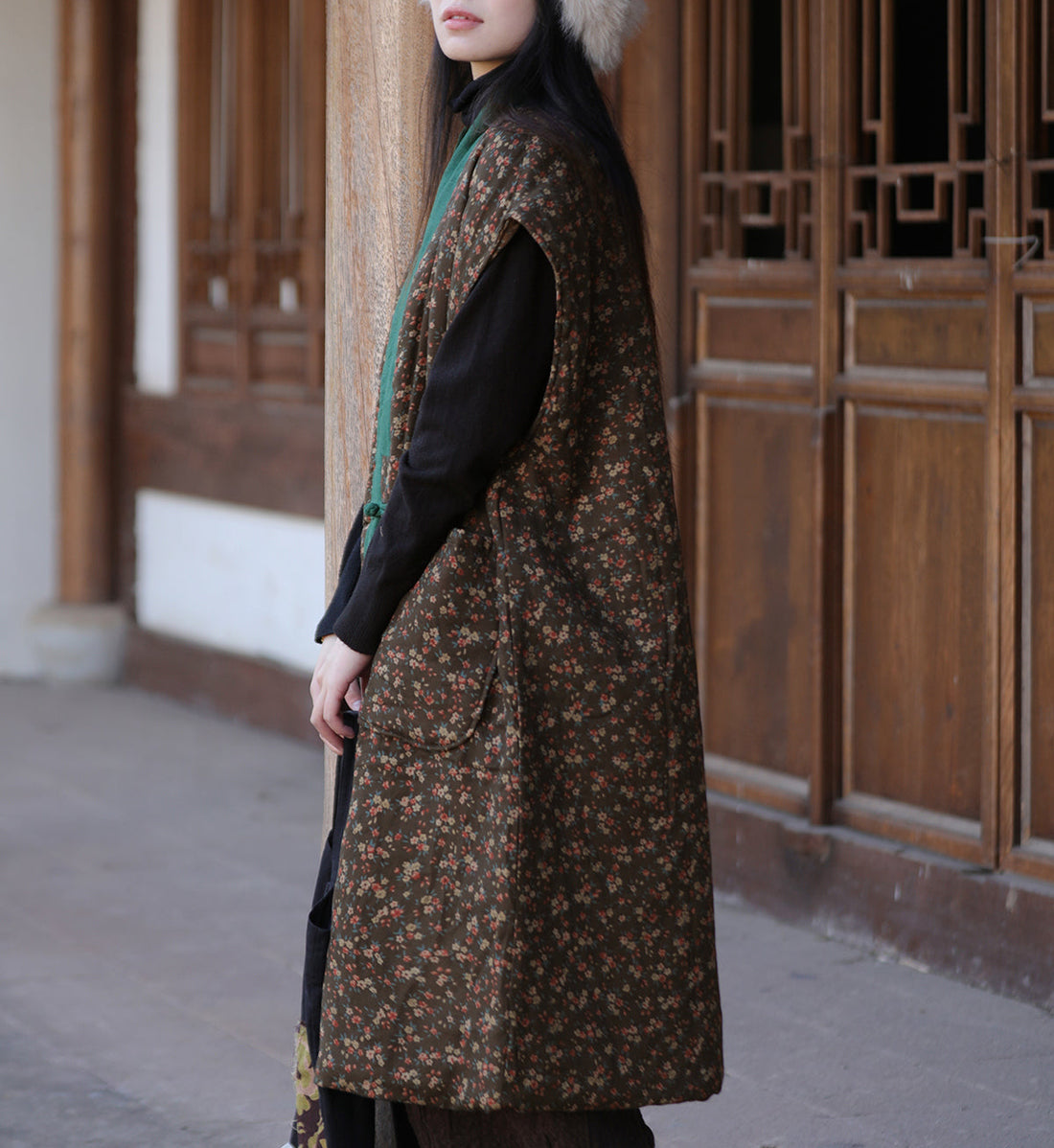 Chaleco étnico retro de algodón acolchado, sin mangas y forrado de seda.