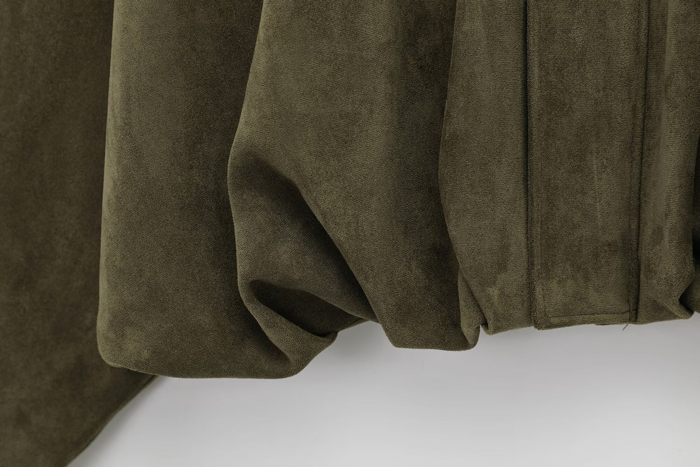 Chaqueta de ante con solapa de manga larga y pantalones cortos de cintura alta para mujer | Estilo urbano vintage 2025