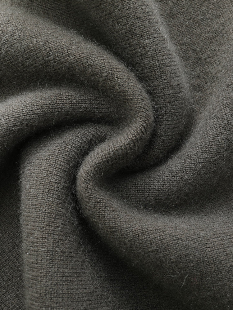 Elegante blusa de punto con cuello alto