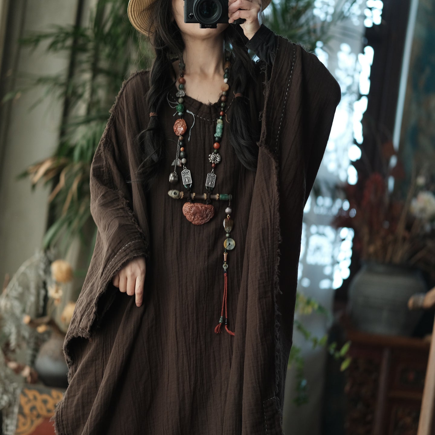 Vestido túnica de lino y algodón con aura bohemia