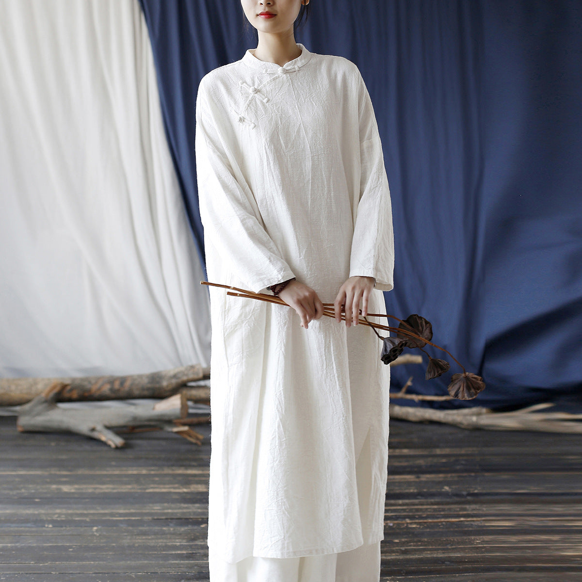 Vestido túnica extragrande con botones de ramio