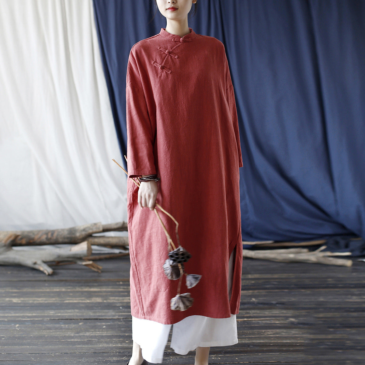 Vestido túnica extragrande con botones de ramio