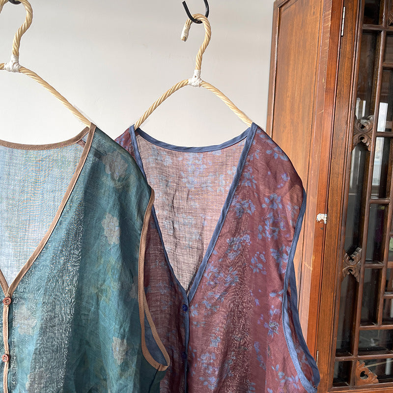 Chaleco floral de ramio con cuello en V