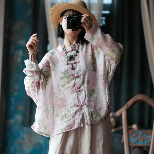 Blusa vintage floral con viento