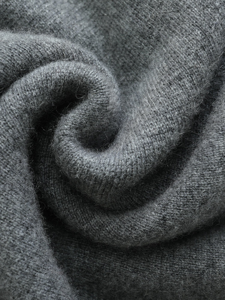 Elegante blusa de punto con cuello alto