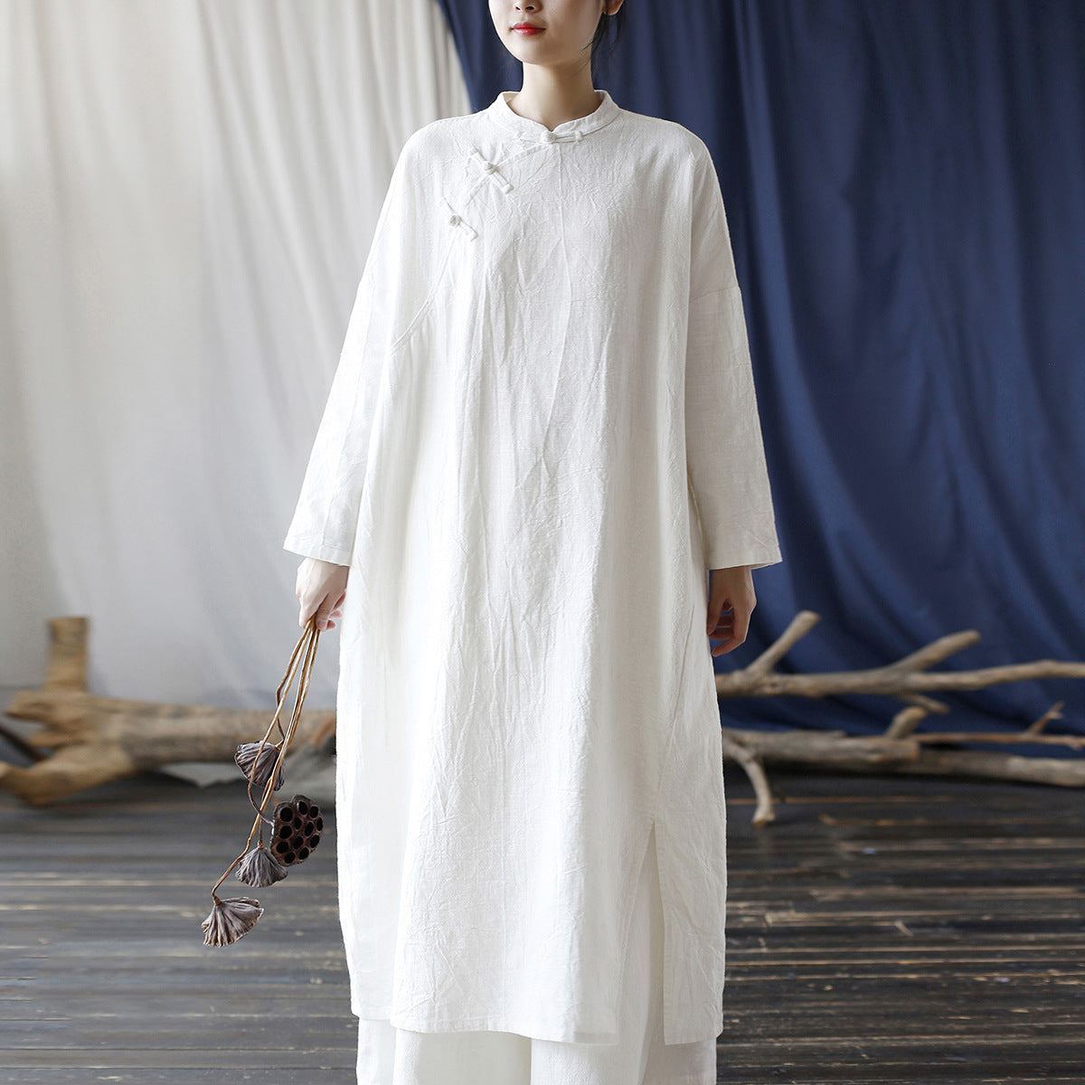 Vestido túnica extragrande con botones de ramio