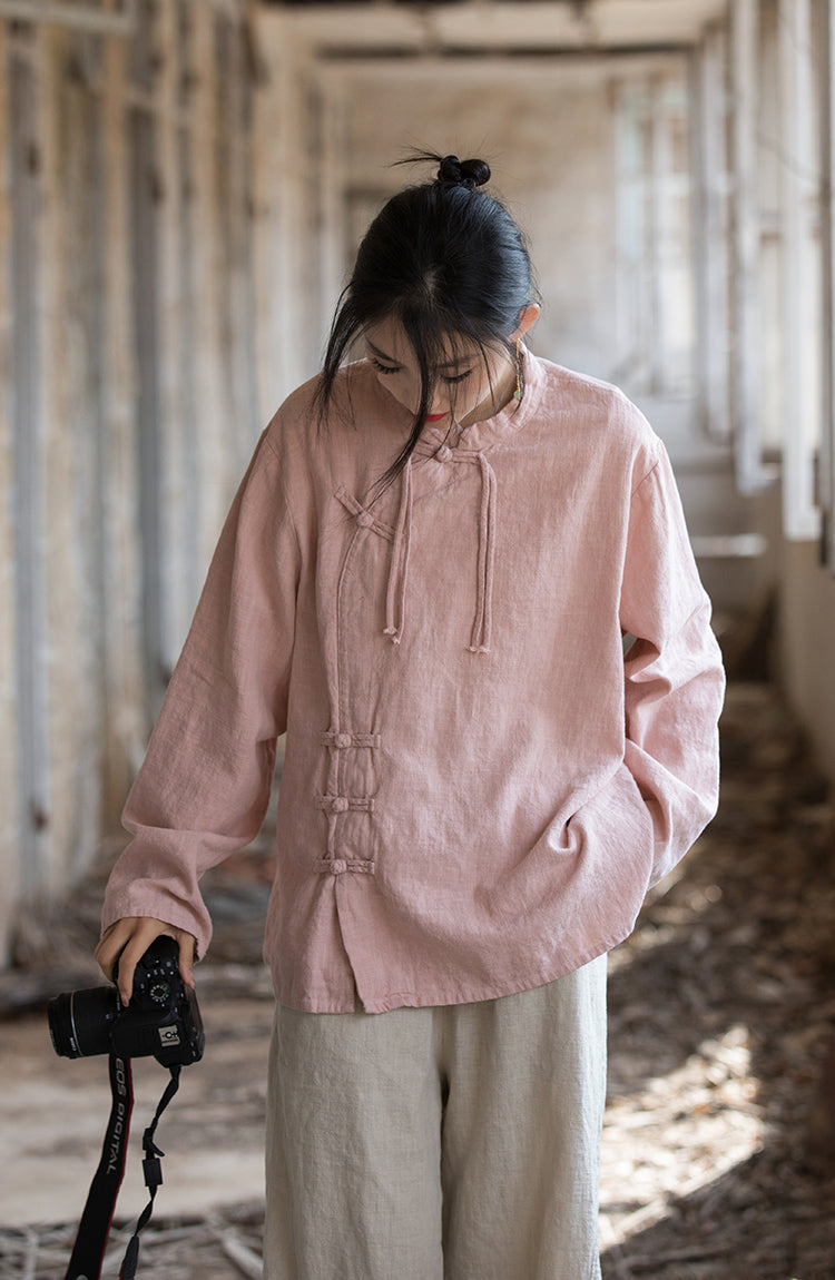 Blusa de lino con cruz de loto