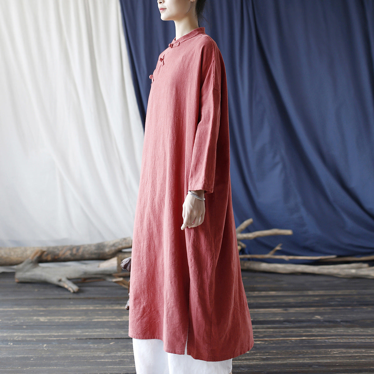 Vestido túnica extragrande con botones de ramio