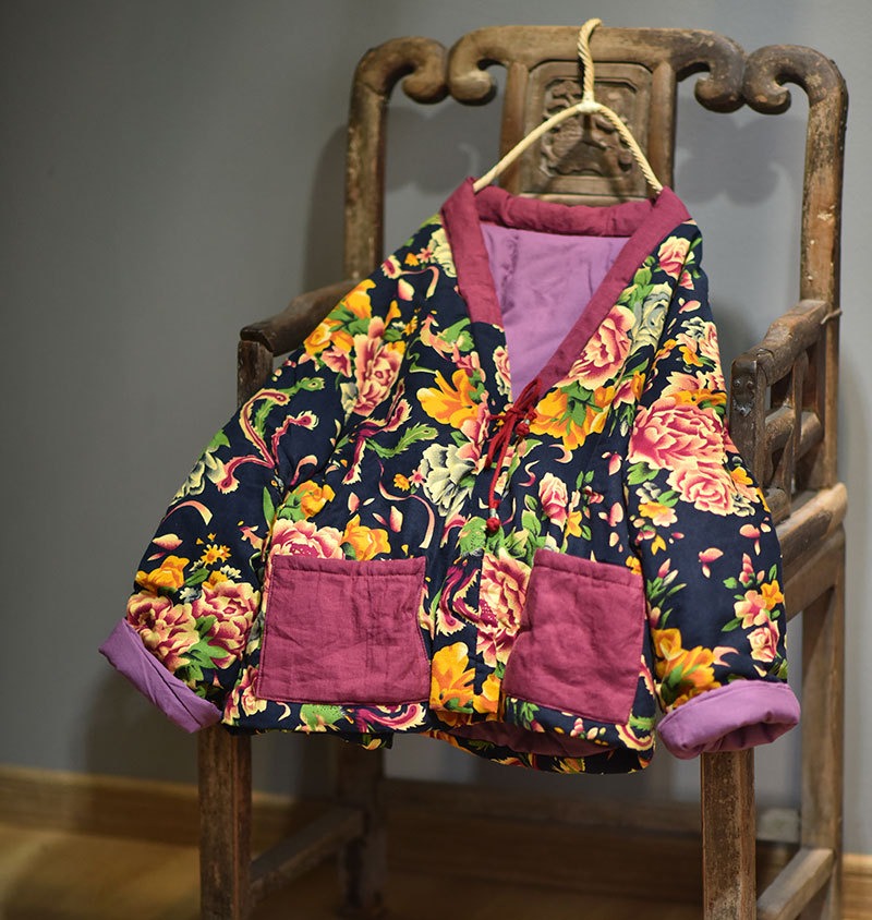 Chaqueta vintage acolchada con patchwork floral